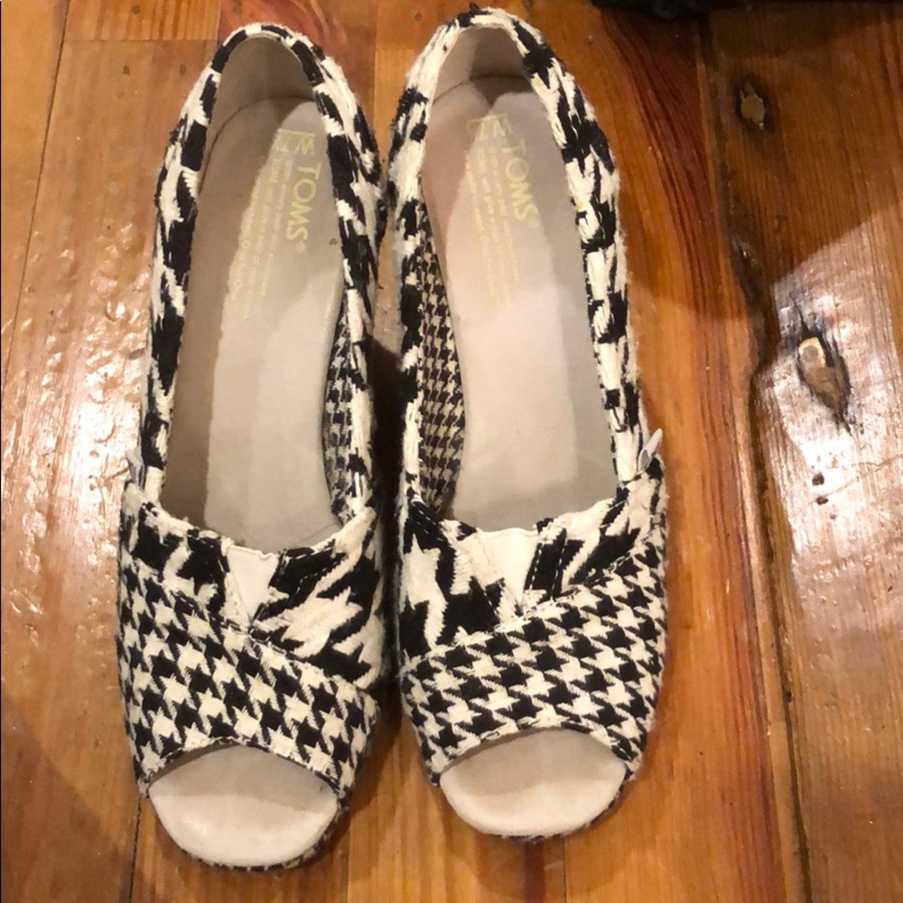 Toms houndstooth shoes